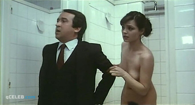 16. Azucena Hernandez nude – El erótico enmascarado (1980)