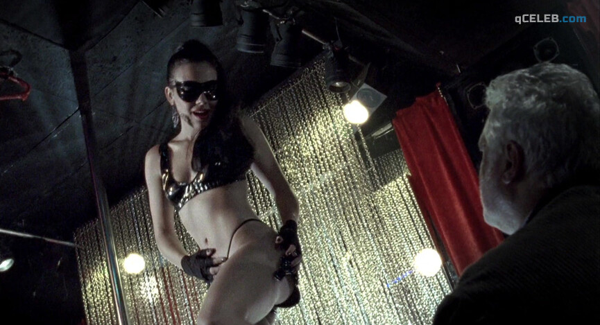 25. Zezé Polessa nude, Juliana Knust nude – Lost and Found (2007)