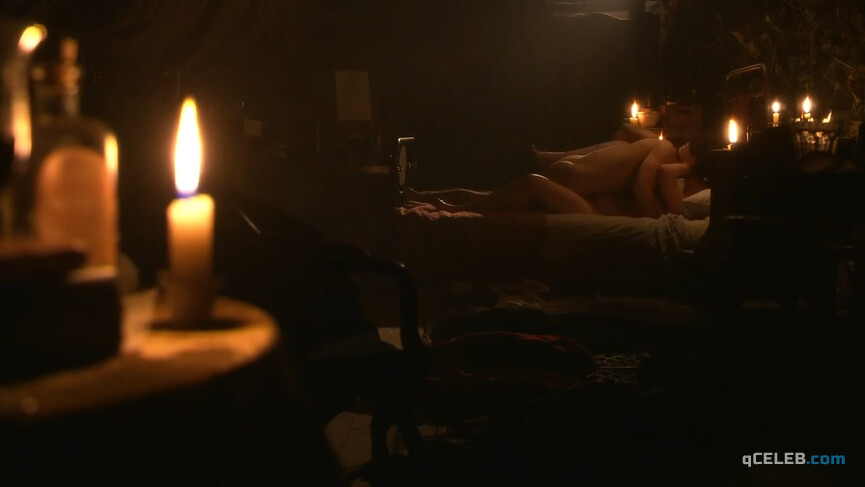 7. Rebecca Davies nude, Amy Manson nude – Desperate Romantics s01e05 (2009)