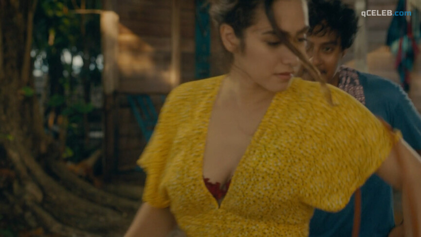 2. Alexandra Gottardo sexy – Food Lore s01e03 (2019)