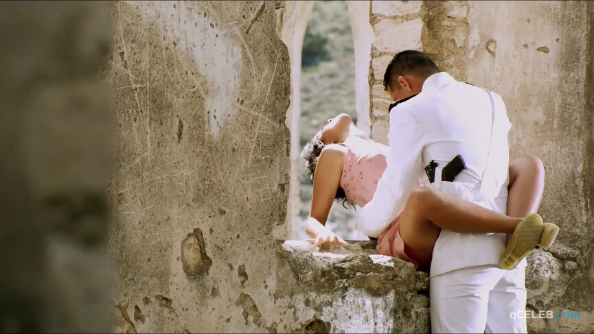 5. Paulina Gaitan sexy, Edith Gonzalez sexy – Deseo (2013)