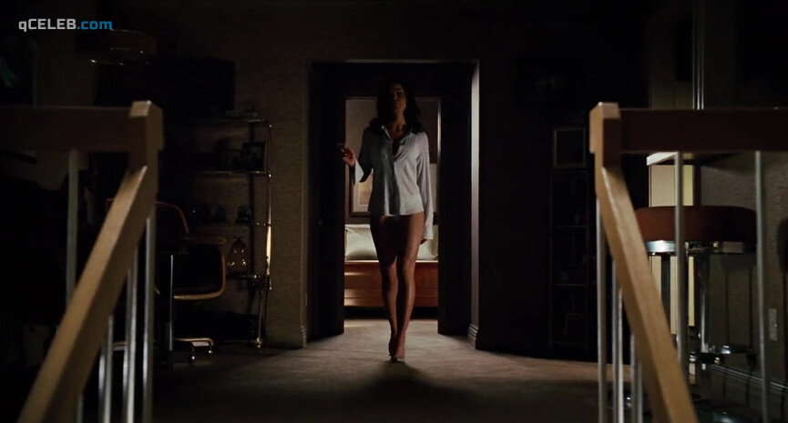 1. Emily Blunt sexy – Charlie Wilson's War (2007)