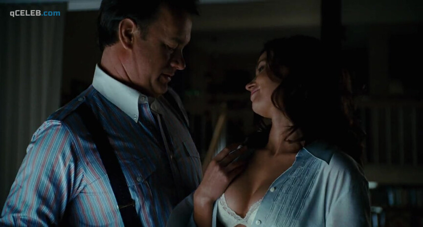 4. Emily Blunt sexy – Charlie Wilson's War (2007)