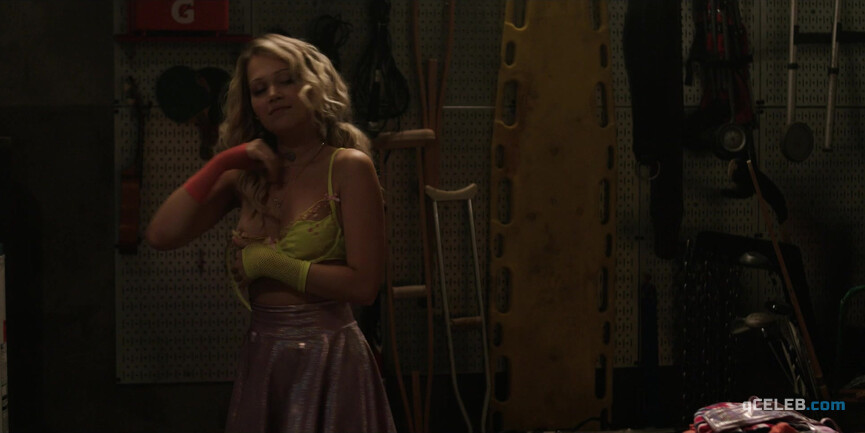 17. Erin Ownbey nude, Kelli Berglund nude – Heels s01e03 (2021)