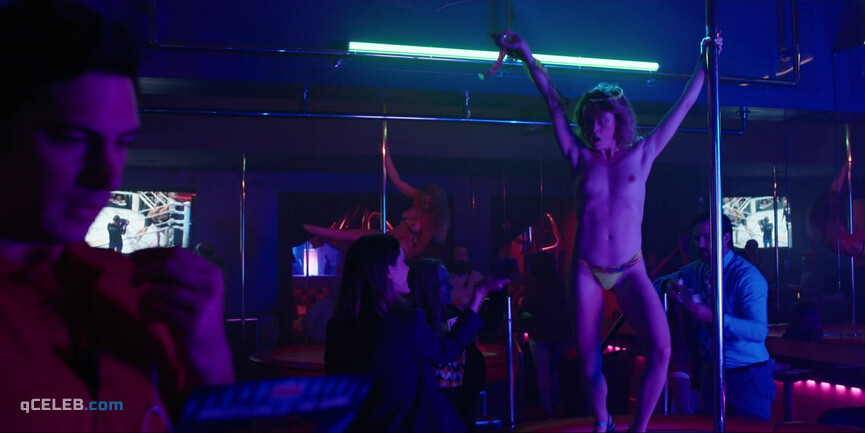 4. Erin Ownbey nude, Kelli Berglund nude – Heels s01e03 (2021)