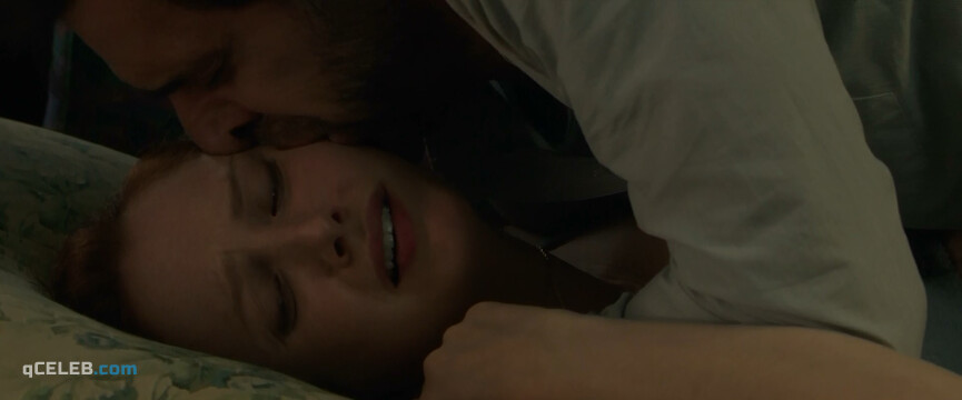 8. Roisnn O'Donovan nude, Valentina Cervi sexy – Vivere (2019)