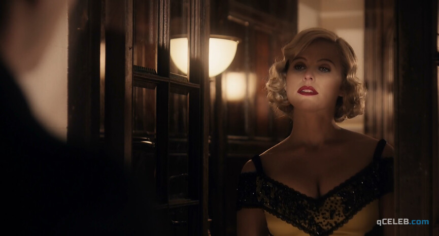 2. Alice Eve sexy – Bees Make Honey (2017)