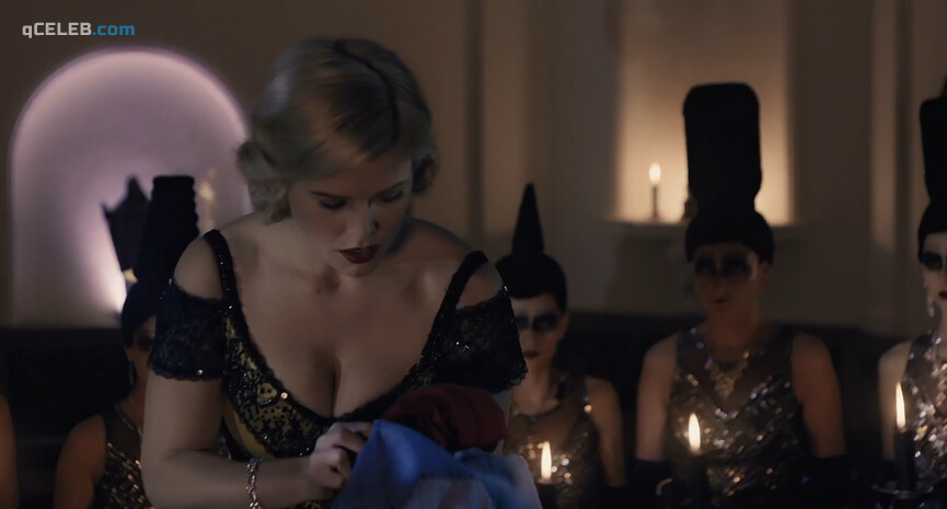 6. Alice Eve sexy – Bees Make Honey (2017)