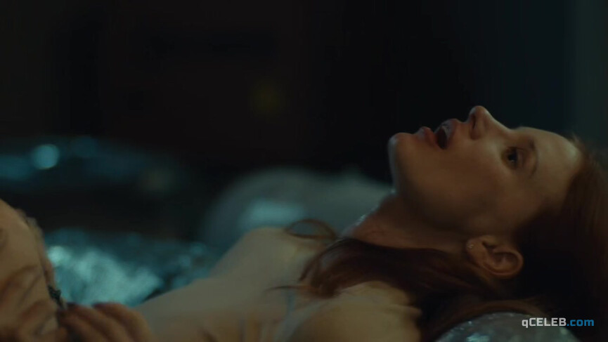 7. Jessica Chastain sexy – Scenes from a Marriage (2021)