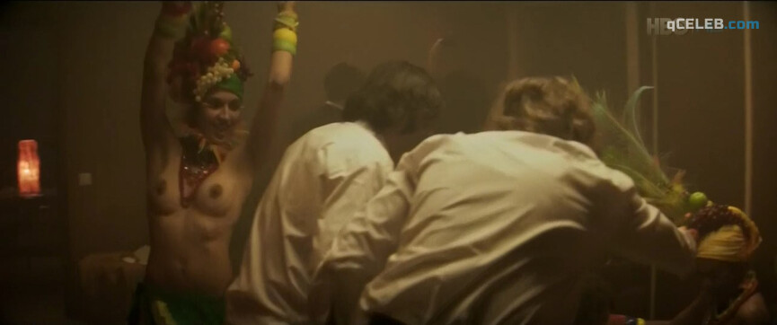 11. Karolina Szymczak nude, Luiza Janiszewska nude – Stars (2017)