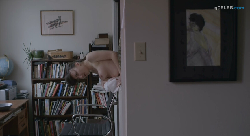 6. Sarah Kolasky nude – Great Great Great (2017)
