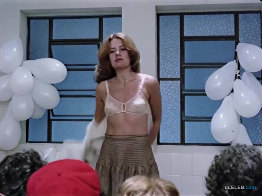 2. Silvia Bandeira nude – Bar Esperanza (1983)
