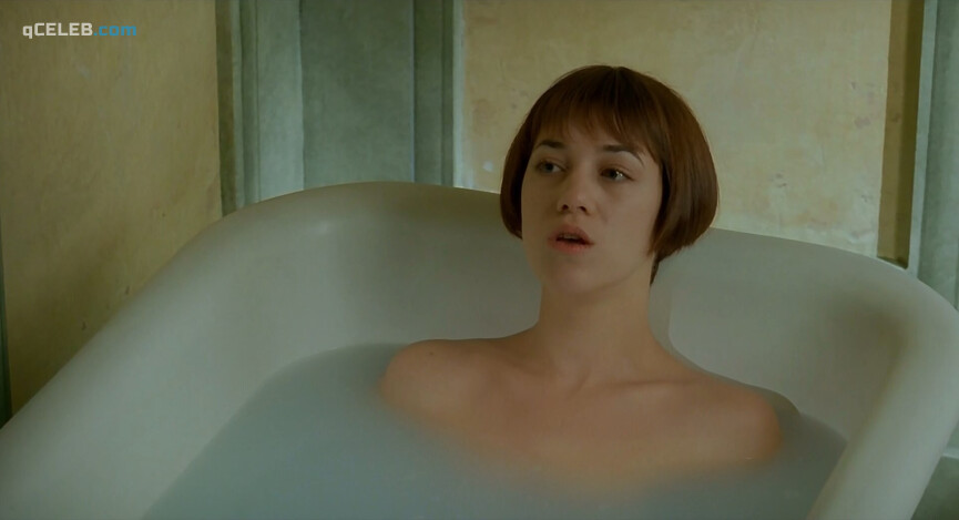 5. Charlotte Gainsbourg nude – Anna Oz (1996)