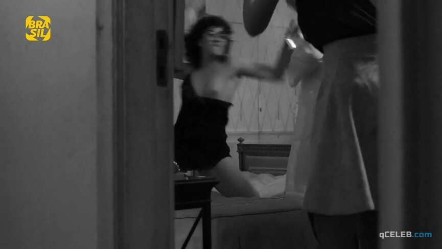 4. Glauce Guima nude, Aleta Valente nude – BR 716 (2016)