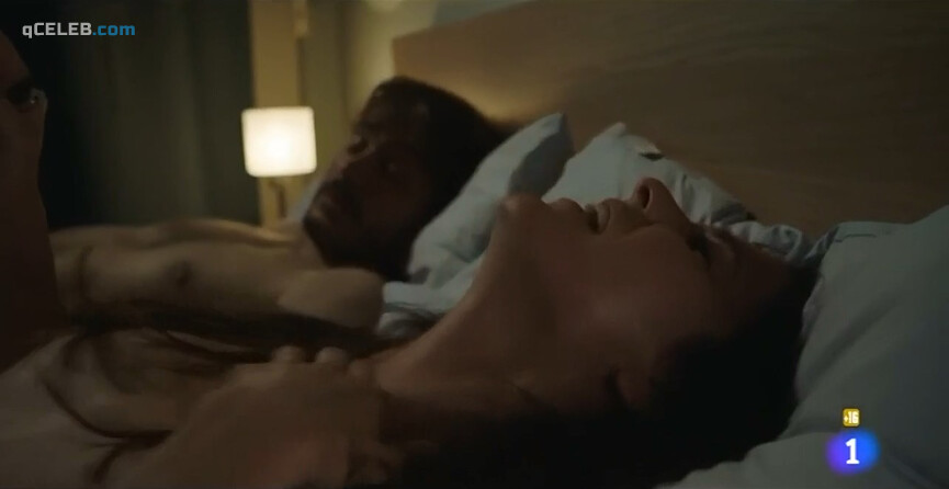 5. Maria Ramos Mouhoub nude – Malaka s01e04 (2019)