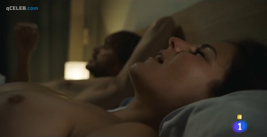 8. Maria Ramos Mouhoub nude – Malaka s01e04 (2019)