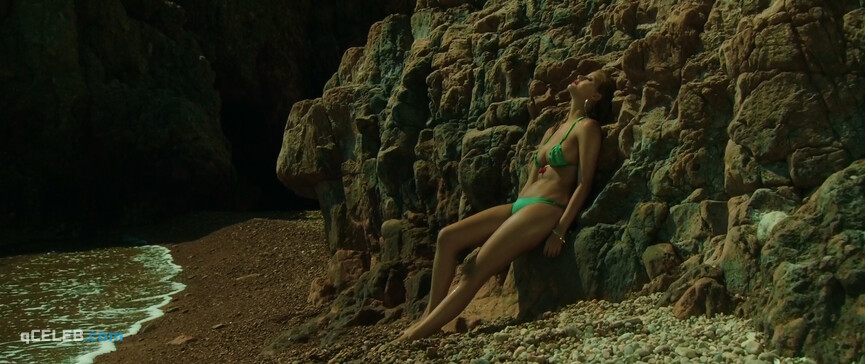 13. Mina Farid sexy, Zahia Dehar nude – An Easy Girl (2019)