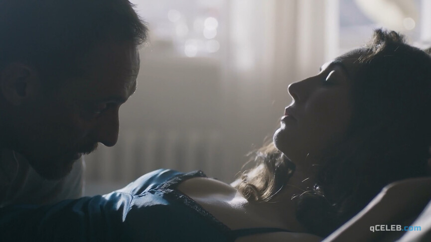 7. Hanna Alstrom nude, Carice van Houten sexy – The Glass Room (2019)