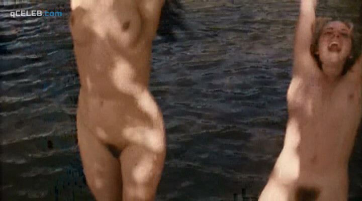1. Heather Weeks nude, Laura Fraser nude – Left Luggage (1998)