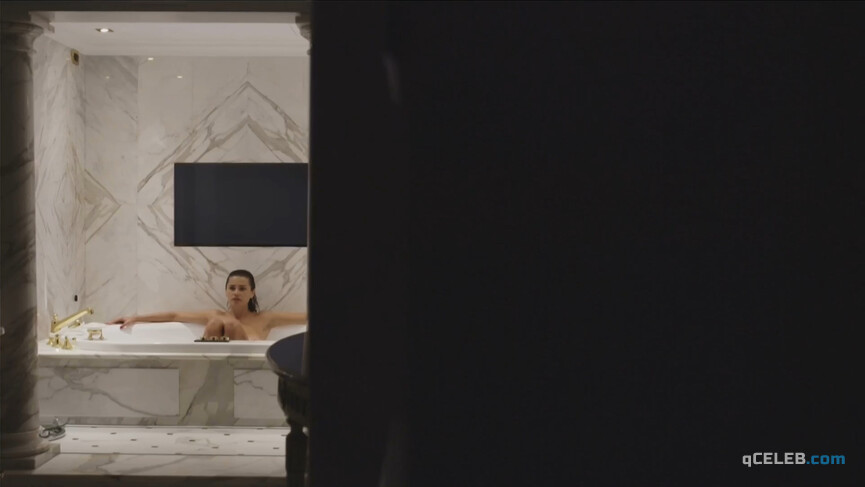 3. Cecile De France nude – The New Pope s01e02 (2020)
