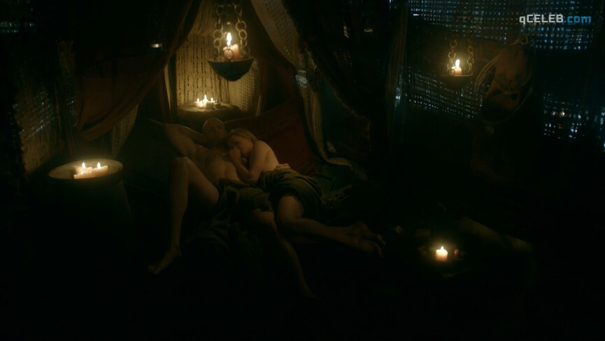 2. Lucy Martin sexy – Vikings s06e08 (2020)