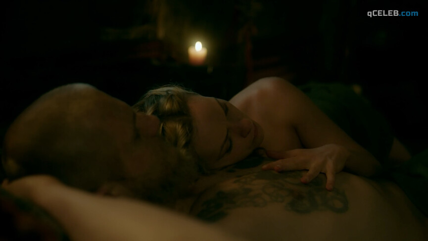 4. Lucy Martin sexy – Vikings s06e08 (2020)
