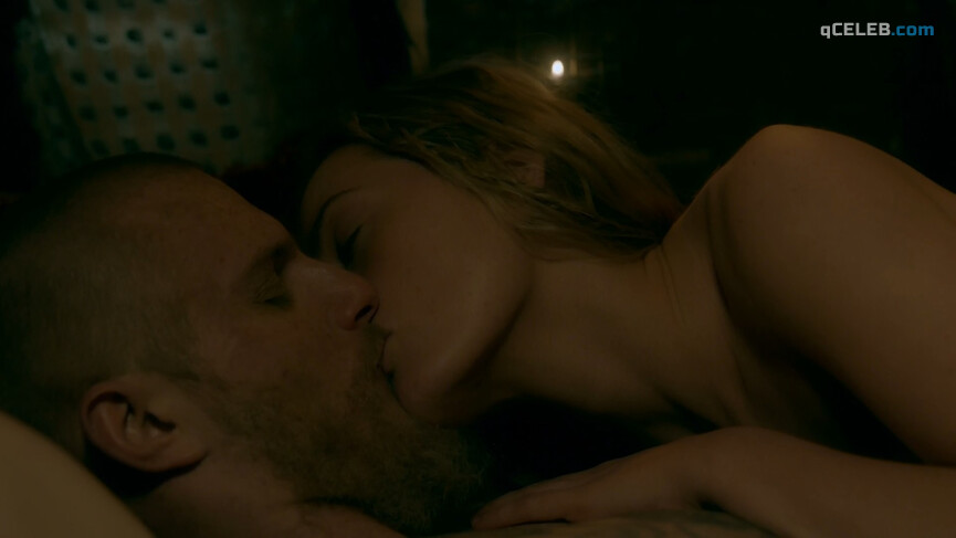 5. Lucy Martin sexy – Vikings s06e08 (2020)