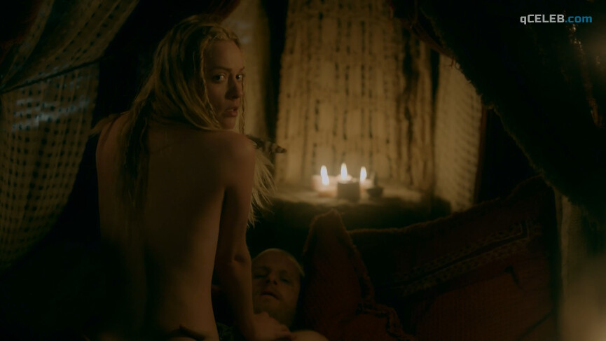 8. Lucy Martin sexy – Vikings s06e08 (2020)