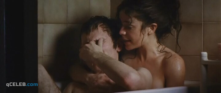 2. Flora Martinez nude – Tuya siempre (2007)