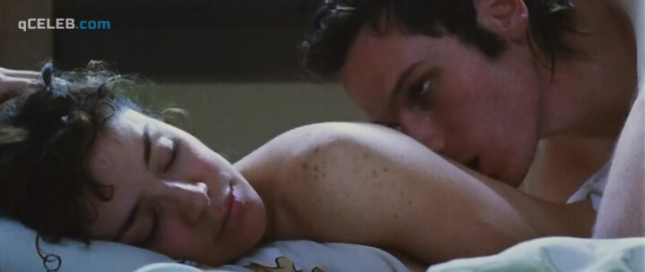 3. Flora Martinez nude – Tuya siempre (2007)