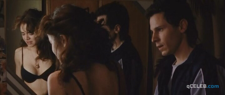 4. Flora Martinez nude – Tuya siempre (2007)