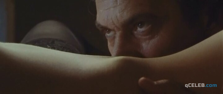 8. Flora Martinez nude – Tuya siempre (2007)