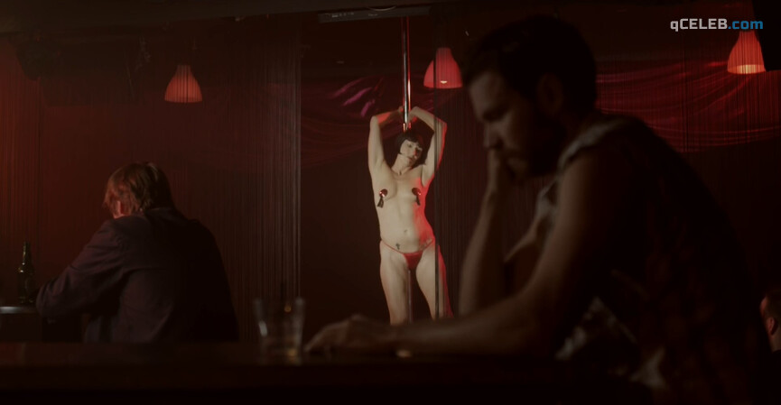 6. Delilah Daniels nude, Shannon Hottes nude, Dayle Rasmussen sexy – Broken Contract (2018)