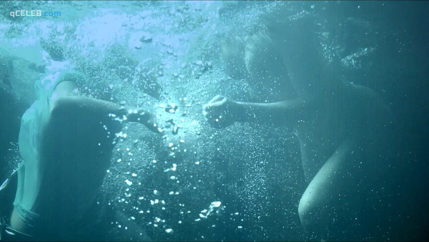 15. Paola Nunez sexy – Deseo (2013)