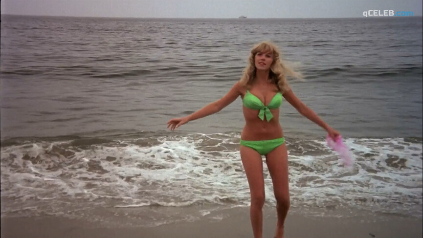 7. Kathleen Quinlan sexy, Louise Golding nude – Lifeguard (1976)