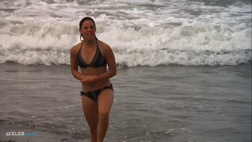 9. Kathleen Quinlan sexy, Louise Golding nude – Lifeguard (1976)