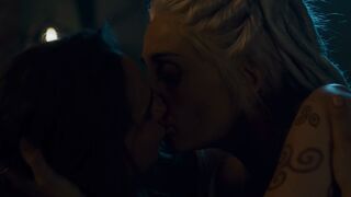 Lucrezia Guidone sexy, Manuela Mandracchia sexy – Luna Nera s01e02 (2020)