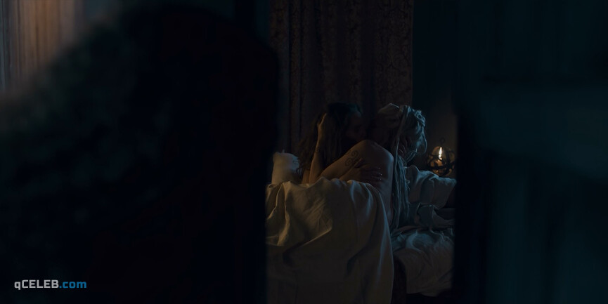 4. Lucrezia Guidone sexy, Manuela Mandracchia sexy – Luna Nera s01e02 (2020)