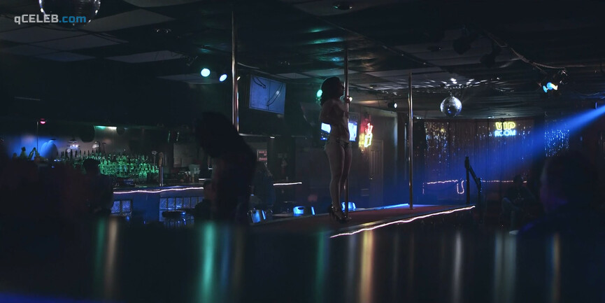 3. Kelly Quinn nude – The Outsider s01e03 (2020)