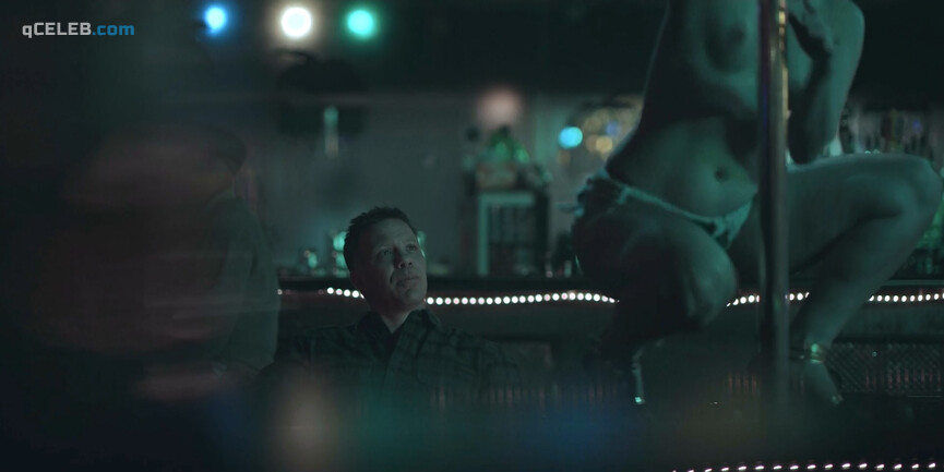 6. Kelly Quinn nude – The Outsider s01e03 (2020)