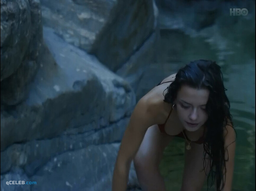 3. Zea Duprez nude – Meteorites (2018)