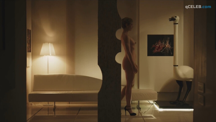 5. Cecile De France nude – The New Pope s01e04 (2020)