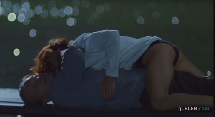 10. Katja Woywood nude, Ragna Pitoll nude – Verführt - Fatal Online Affair (1999)