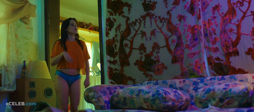 2. Augie Duke nude, Emilie Dhir sexy – Burning Kentucky (2019)