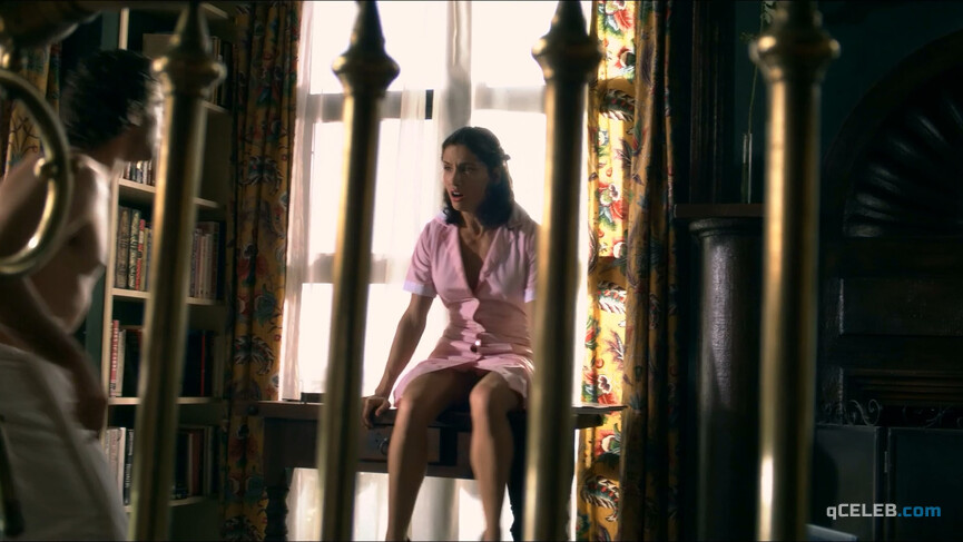 6. Leonor Varela sexy – Deseo (2013)