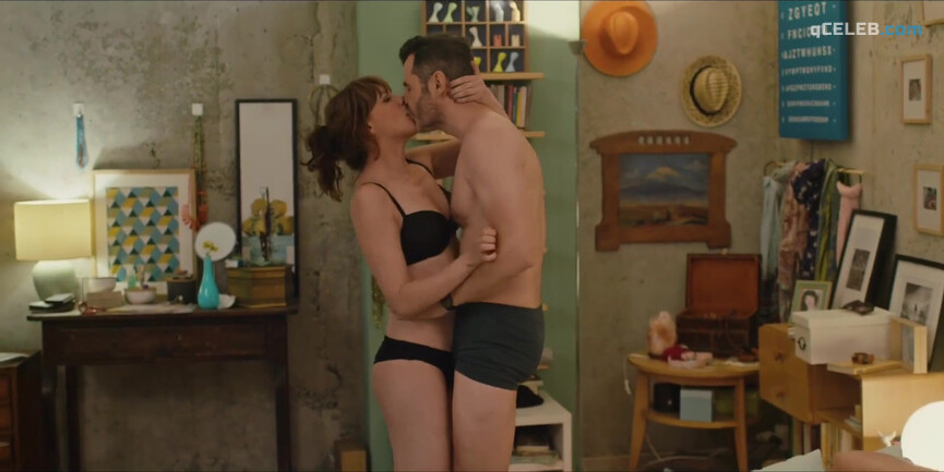 10. Macarena Gómez sexy, Lorena López sexy – Instant Love (2019)