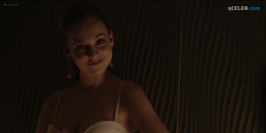 3. María Pedraza nude, Ester Expósito nude, Danna Paola nude – Elite s01 (2018)