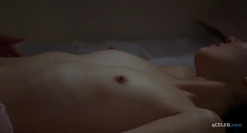 2. Eom Ji-won nude – Tale of Cinema (2005)