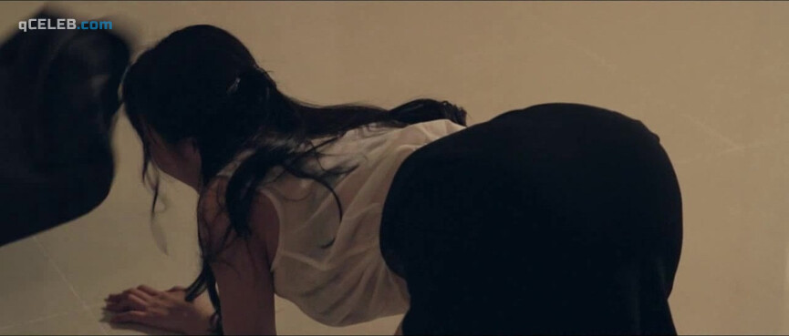 17. Ha Na-kyeong nude – House with a Nice View (2012)
