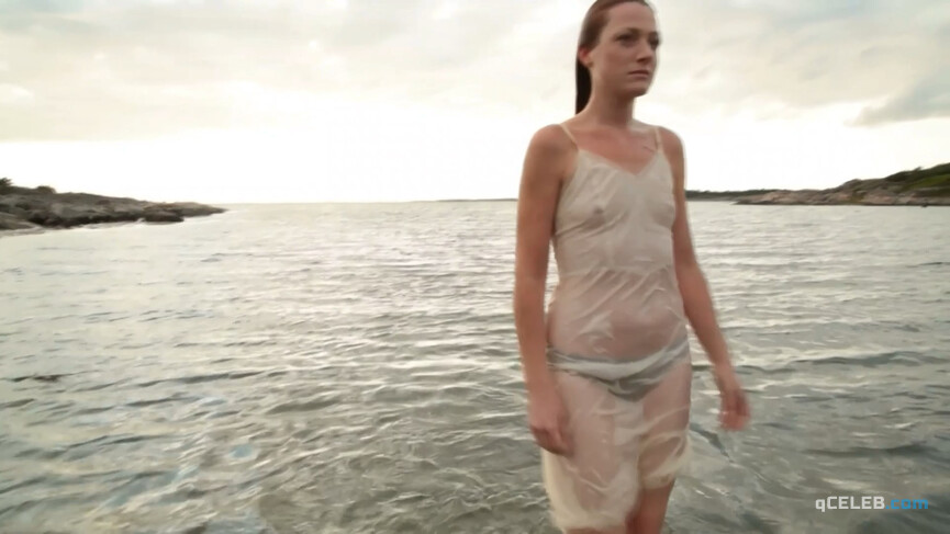 16. Astrid Hallen nude, Daria Infanti nude – The Private Death of Lizzy Siddal (2020)